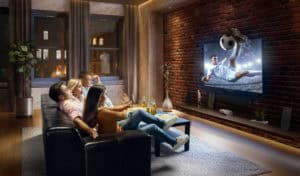televisie aan de muur