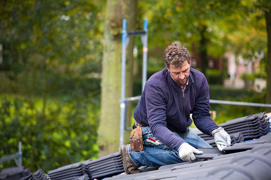 Dakschade herkennen bij een woning