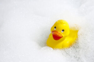 een bad eendje in bad en de voordelen van hoekbaden
