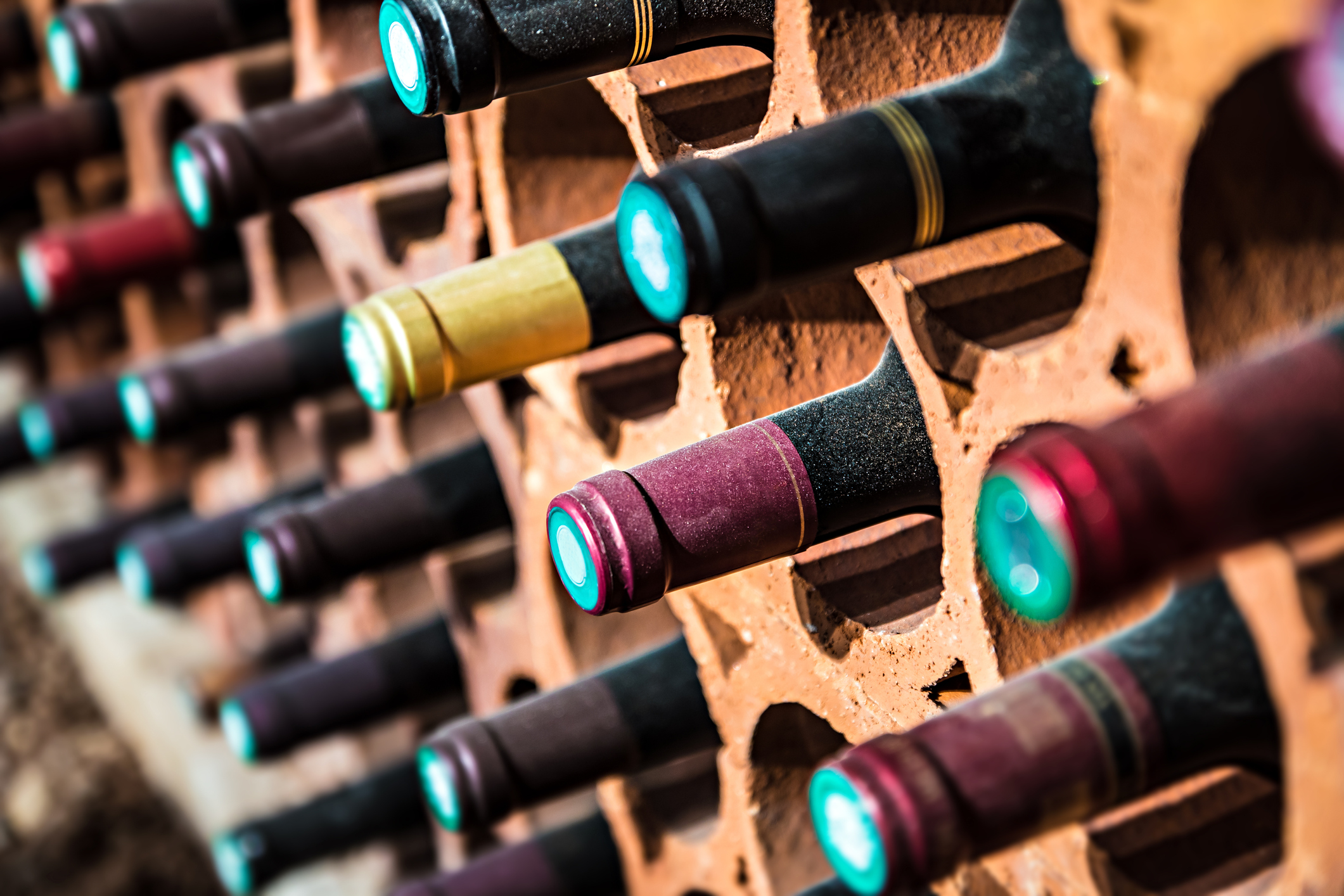 mooie wijnen bewaren in een wijnkamer
