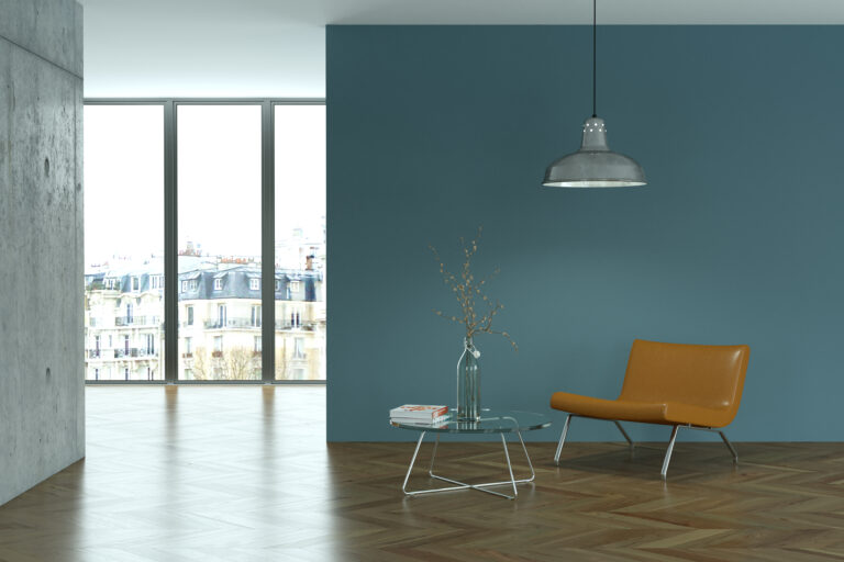 Minimalistisch interieur met visgraatvloer en zachte daglichtinval