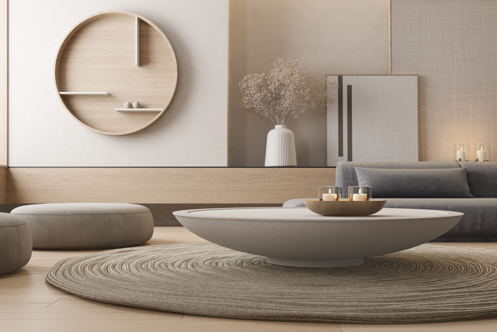 Japandi zithoek met houten wandkast en rustige styling in natuurlijke materialen