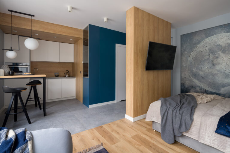 Studio met slimme indeling waarin slapen, wonen en keuken logisch samenkomen