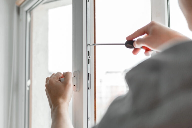Inbraakbeveiliging woning controleren na verhuizing