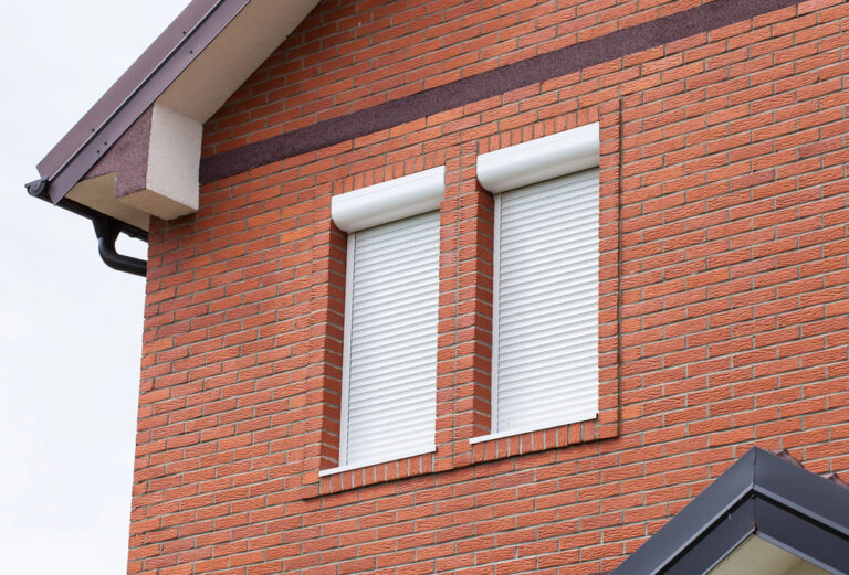 Witte rolluiken van nu: modern, strak en minimalistisch